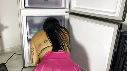 Maid Lets Herself Be Recorded While Cleaning