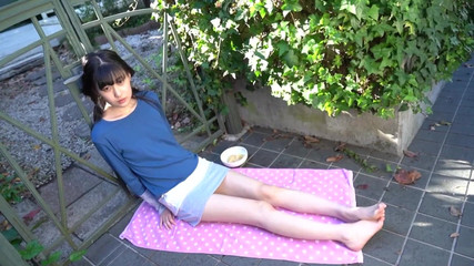 Hitomi Yoshikawa - a Nude Proclamation