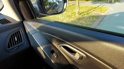 Sexy Mature in Short Skirt and Heels Teases Her Driver on the Way to the Office. First Part.