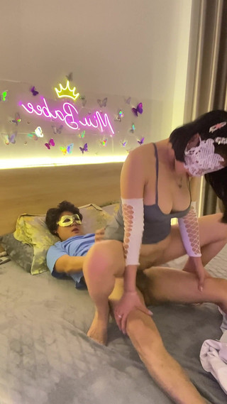 Nu Nguoi Anh Tuoi Teen Len Ke Hoach Chiem Doat Anh Nhiep Anh Gia