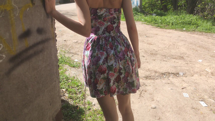 Lifted Her Skirt at Outdoors and Sucked Park