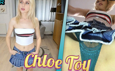 Chloe Toy - Face Sitting